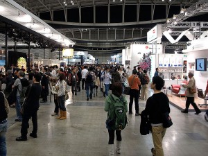 800px-CP-plusan_annual_camera_trade_show_in_Japan-300x225